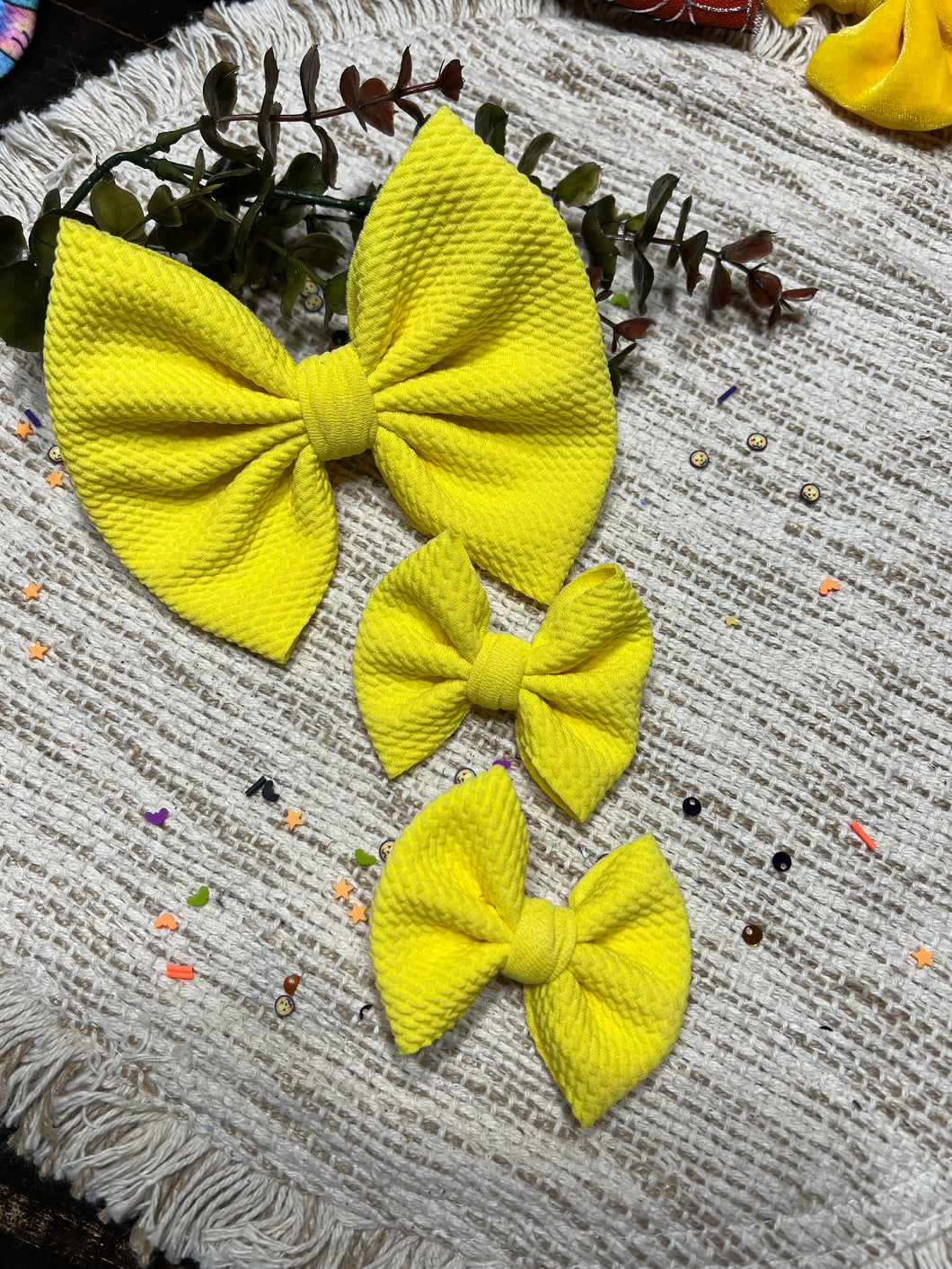 Yellow Bow or Piggies